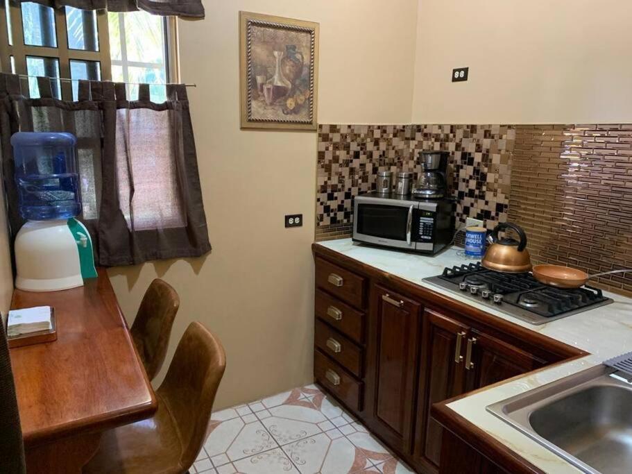 Apartamento Banyan Rose Orange Walk Exterior foto