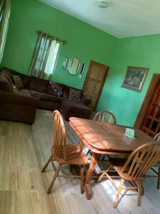 Apartamento Banyan Rose Orange Walk Exterior foto