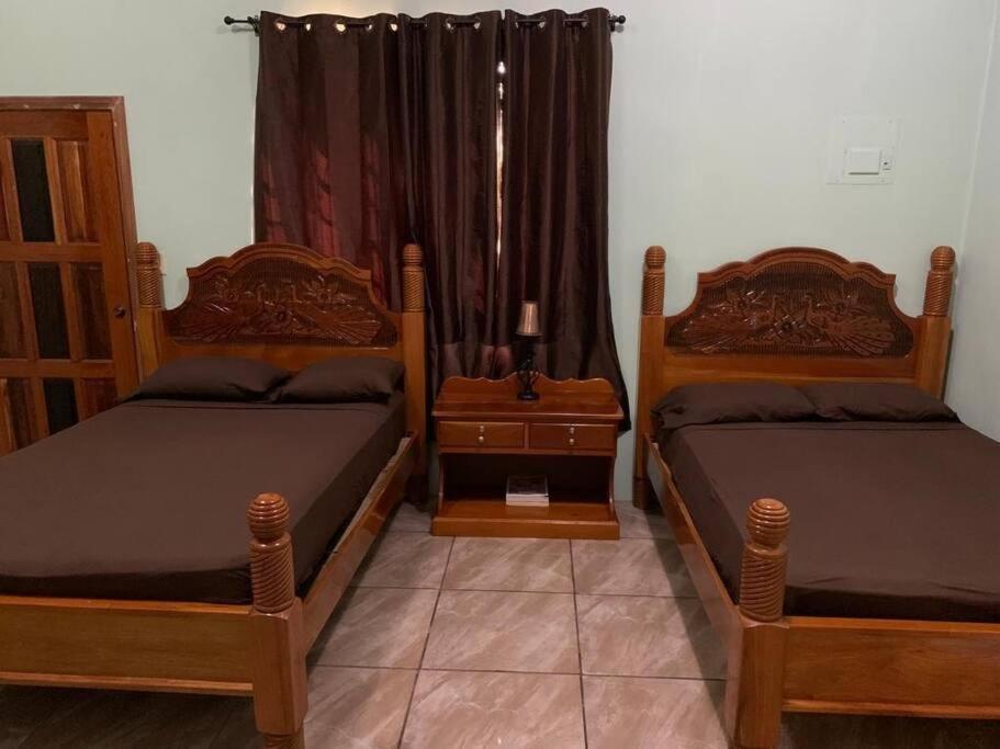 Apartamento Banyan Rose Orange Walk Exterior foto