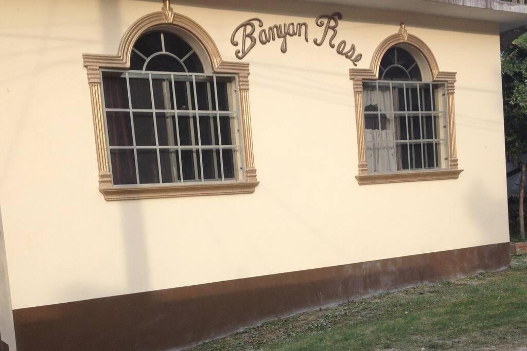 Apartamento Banyan Rose Orange Walk Exterior foto