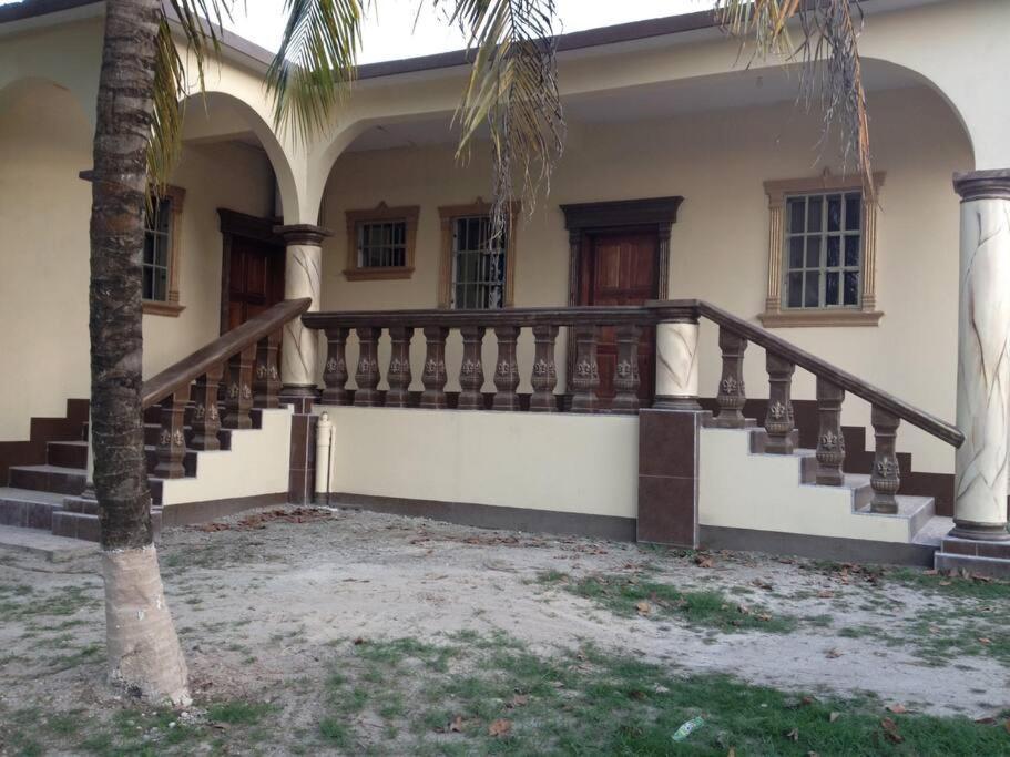 Apartamento Banyan Rose Orange Walk Exterior foto